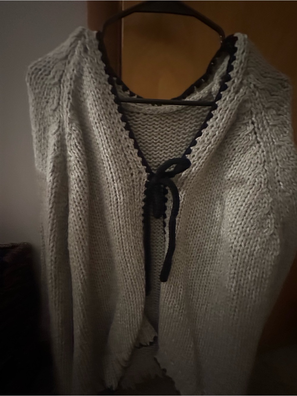 SHEIN Light Gray Knit Open-Front Cardigan with Black Trim